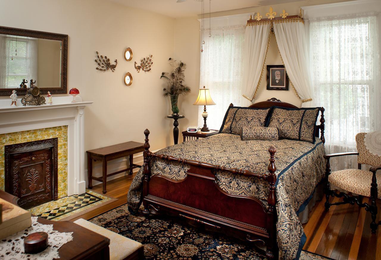 Bed and Breakfast The Historic Morris Harvey House à Fayetteville Chambre photo